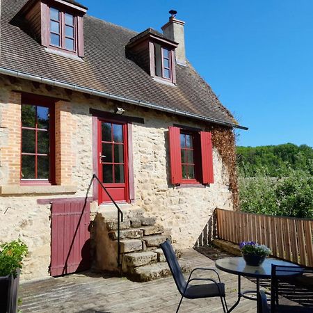 Gite "La Petite" Saint-Benoit-du-Sault Екстер'єр фото
